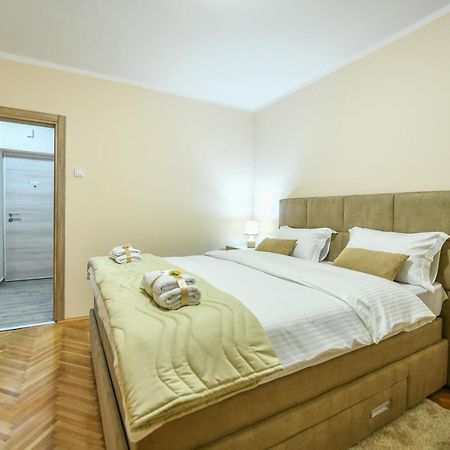 Apartman Centar 2 Podgorica Buitenkant foto