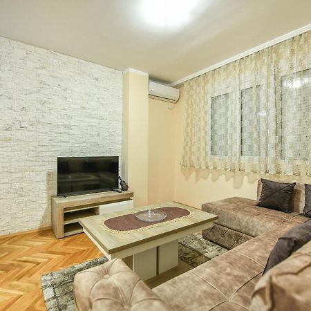 Apartman Centar 2 Podgorica Buitenkant foto