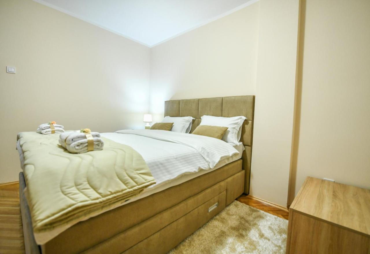 Apartman Centar 2 Podgorica Buitenkant foto