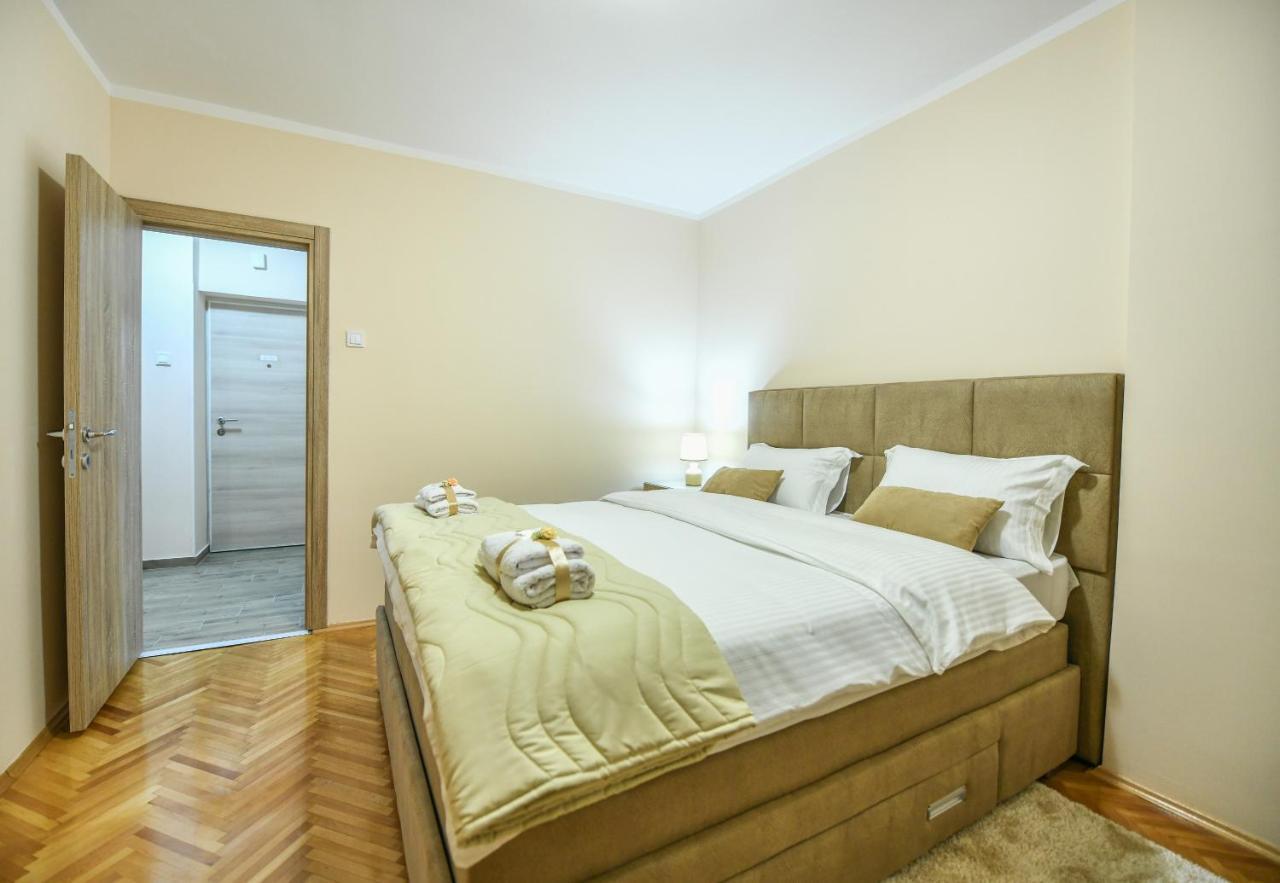 Apartman Centar 2 Podgorica Buitenkant foto