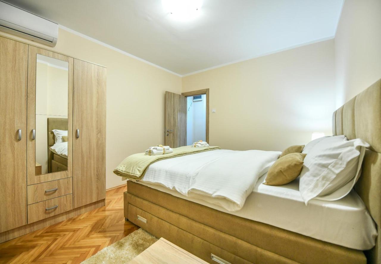 Apartman Centar 2 Podgorica Buitenkant foto